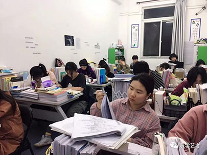 武漢藝術生的高一、高二怎么為高三的文化課打基礎? 武漢藝術生的高一、高二怎么為高三的文化課打基礎?